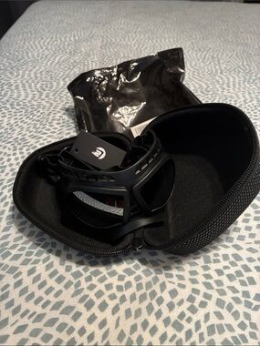 NWT Dog Goggles